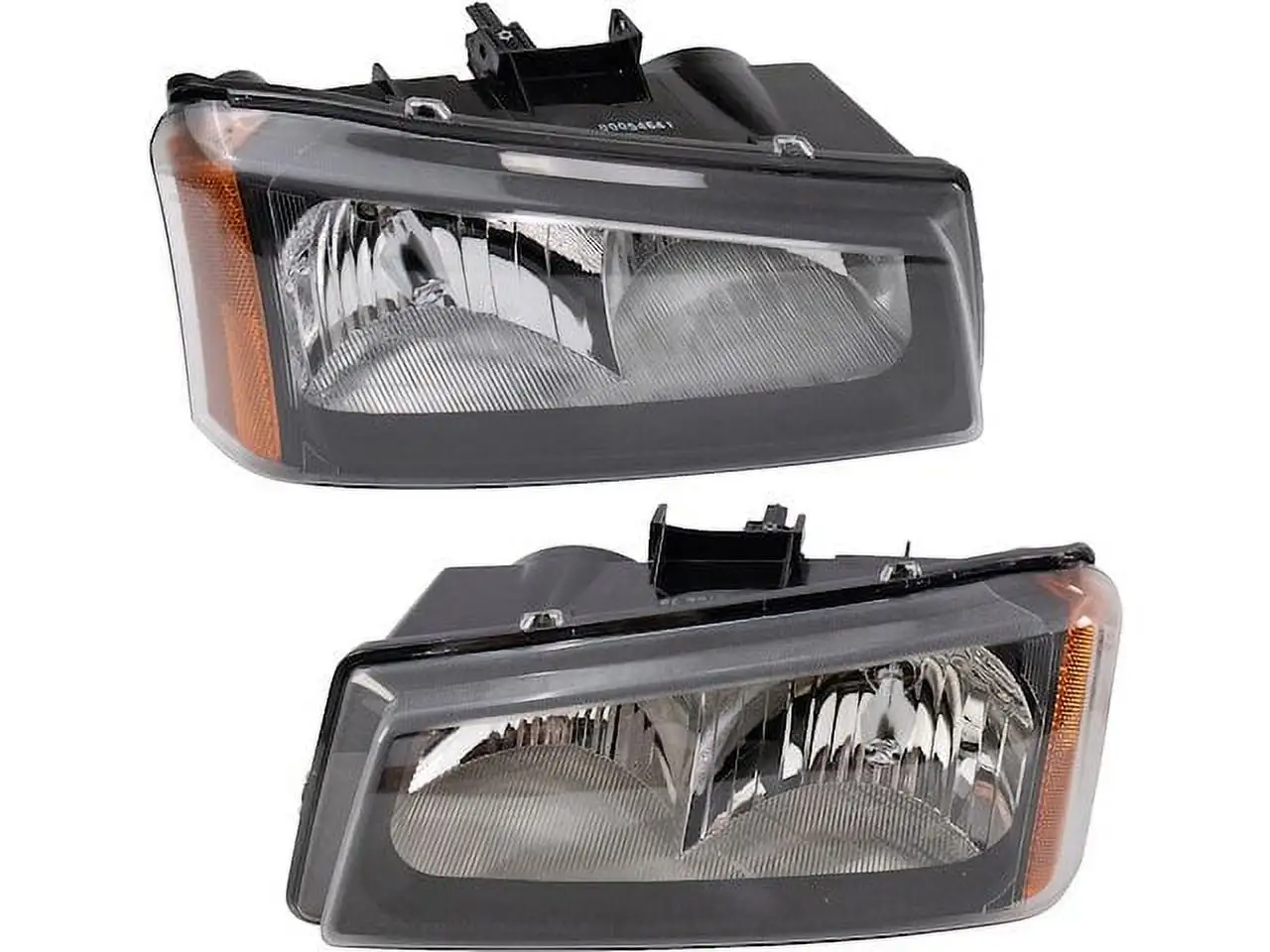 Halogen Headlight Assembly Set of 2 - Compatible with 2003 - 2006 Chevy Silverado 1500 2004 2005