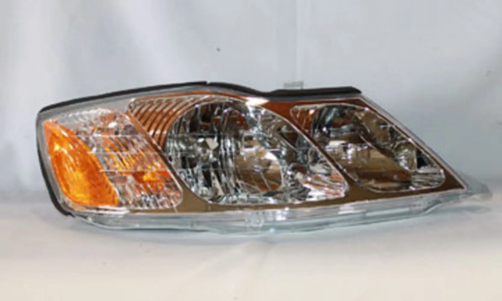 Headlight Assembly Fits 2003 Toyota Avalon