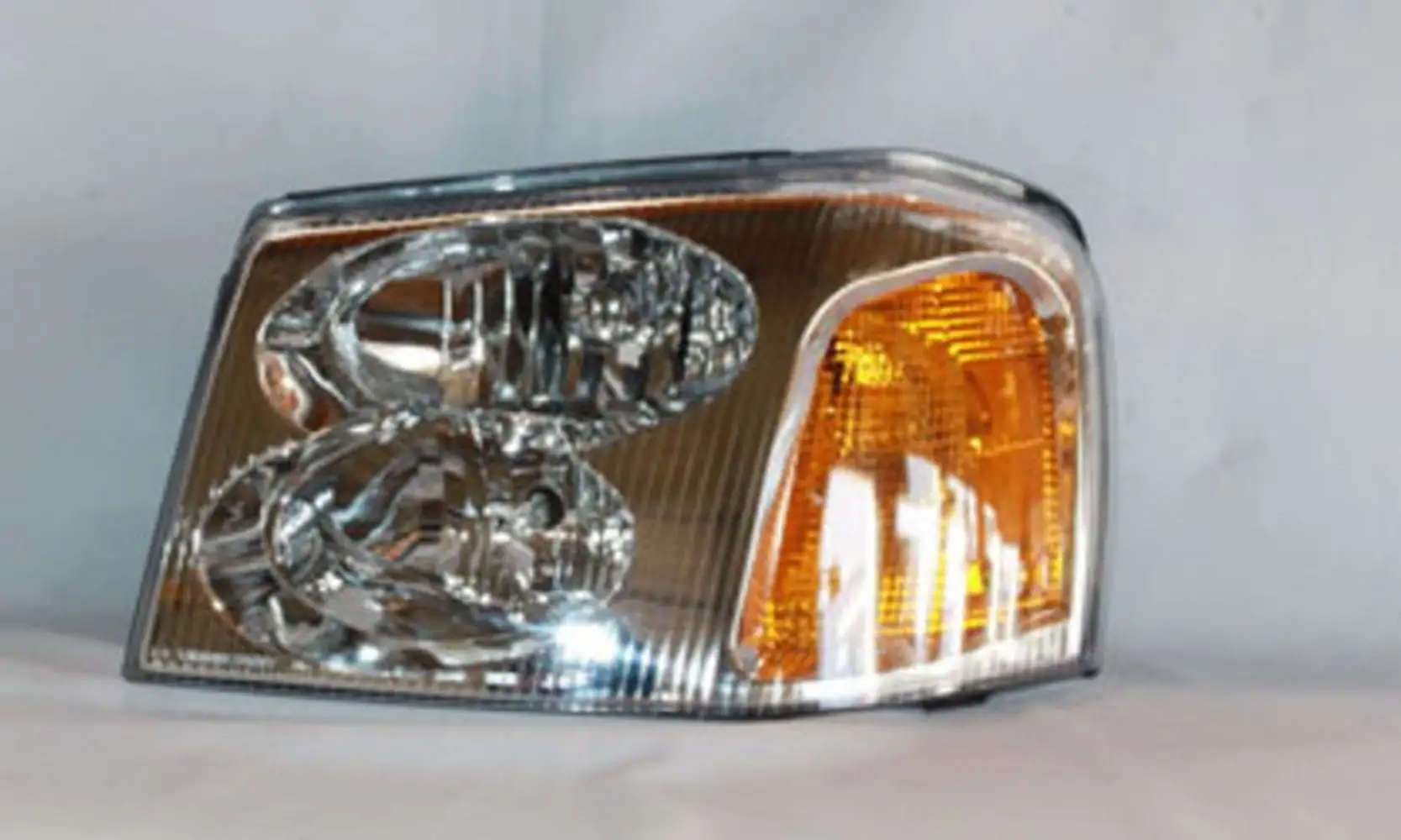 Headlight Assembly Fits 2007 GMC Envoy