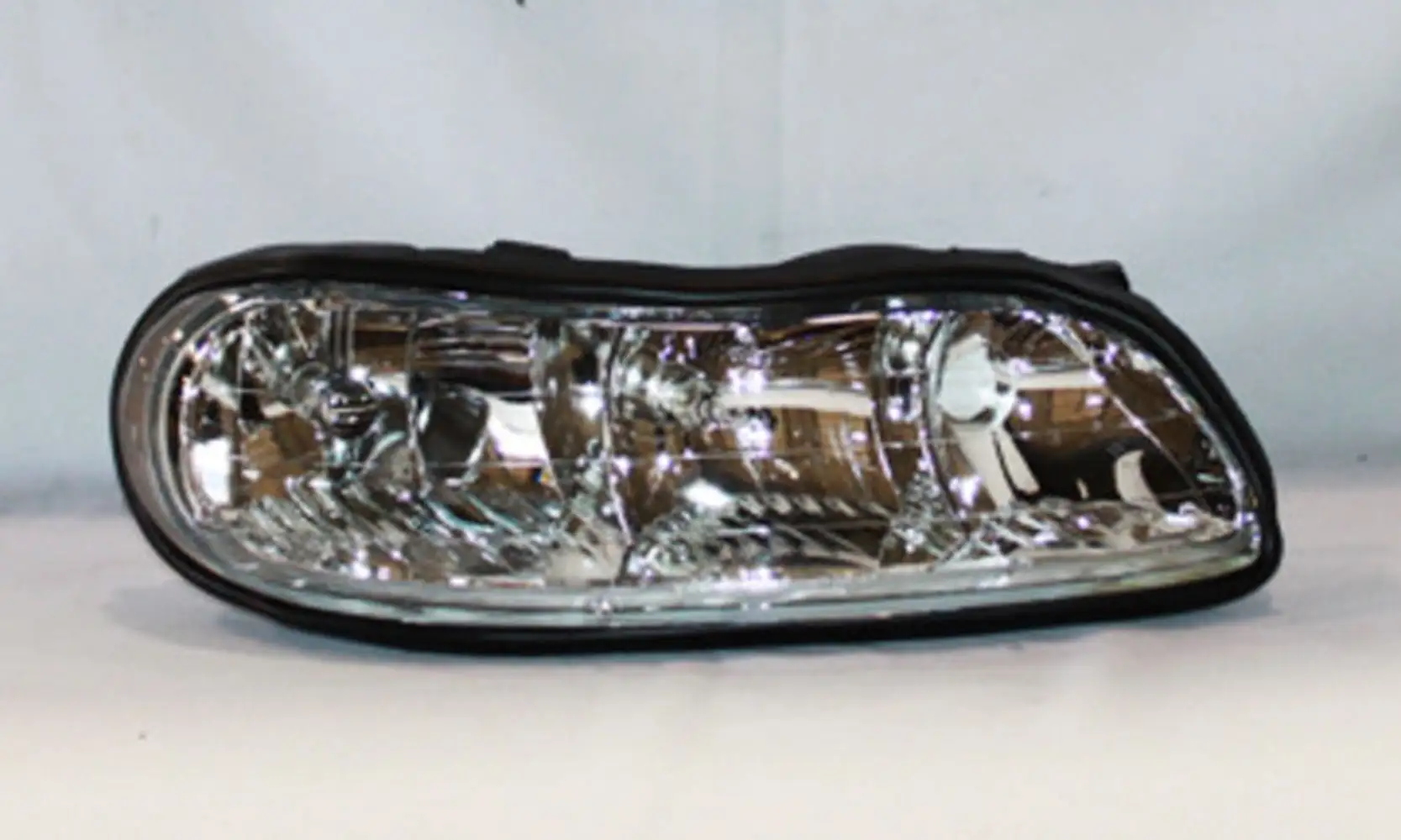 Headlight Assembly Fits select: 1997-2003 CHEVROLET MALIBU. 2004-2005 CHEVROLET CLASSIC