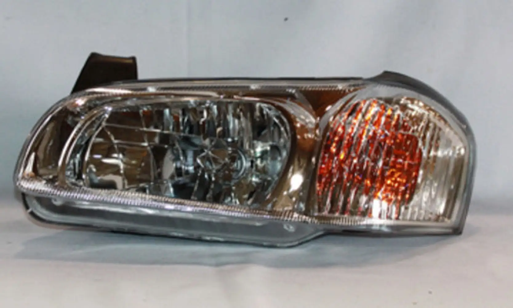 TYC 20-5770-00 Nissan Maxima Driver Side Headlight Assembly Fits 2000 Nissan Maxima