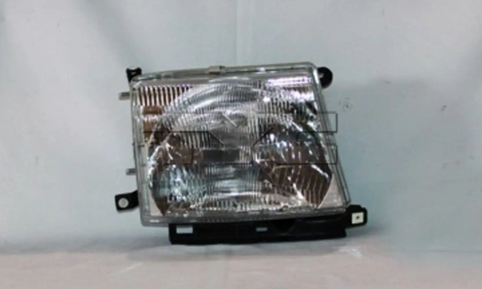 TYC Headlight Assembly Fits 1999 Toyota Tacoma